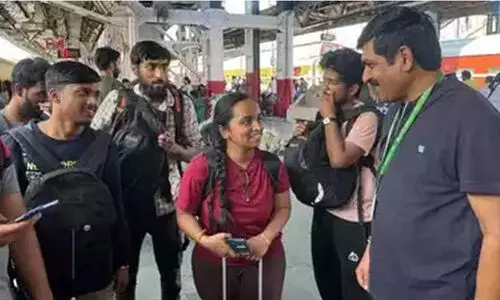 ക​ശ്മീ​രി​ൽ​നി​ന്നു​ള്ള 13 ക​ന്ന​ഡി​ഗ വി​ദ്യാ​ർ​ഥി​ക​ൾ ഇ​ന്ന് ബം​ഗ​ളൂ​രു​വി​ലെ​ത്തും