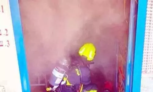 നി​സ്‍വ​യി​ൽ വാ​ണി​ജ്യ സ്ഥാ​പ​ന​ത്തി​ന് തീ ​പി​ടി​ച്ചു