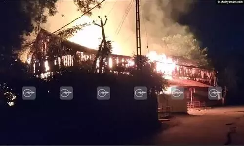 Major fire breaks out at Pulikeezhu Beverages outlet in Thiruvalla