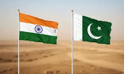 India  Pakistan flags
