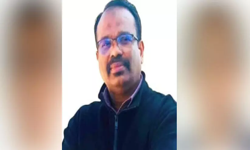സ​ത്യ​ജി​ത്ത് റാ​യ് ഫി​ലിം സൊ​സൈ​റ്റി സാ​ഹി​ത്യ പു​ര​സ്കാ​രം മു​സ്ത​ഫ പെ​രു​മ്പ​റ​മ്പ​ത്തി​ന്