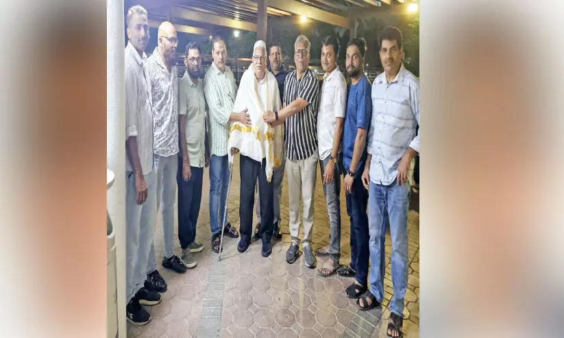 സി.​പി. അ​ബ്ദു​റ​ഹി​മാ​ൻ ഹാ​ജി​യെ ആ​ദ​രി​ച്ചു