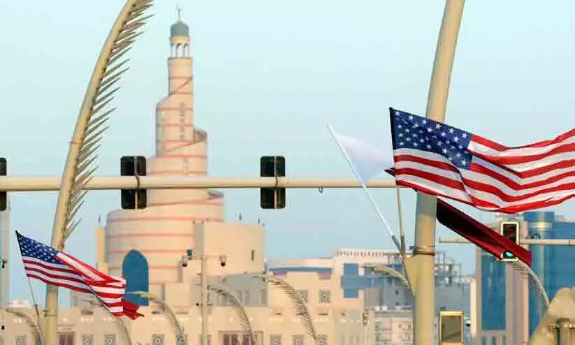 ട്രം​പി​നെ വ​ര​വേ​ൽ​ക്കാ​ൻ ഖ​ത്ത​ർ