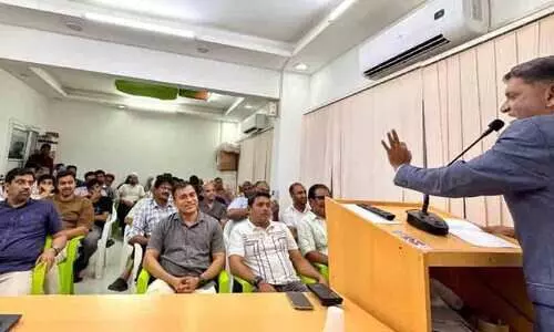 പ​ത​റാ​തെ പ​റ​യാം’ ക്ലാ​സ് സം​ഘ​ടി​പ്പി​ച്ചു