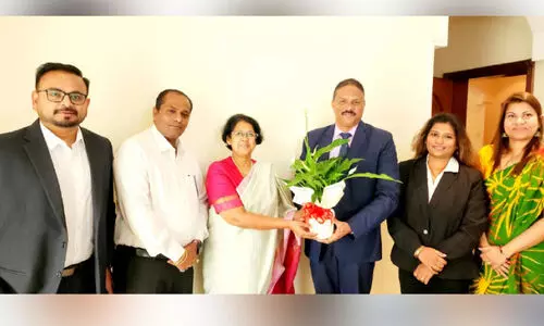 പി.​എ​ൽ.​സി ഗ​​വേ​ണി​ങ് കൗ​ൺ​സി​ൽ മെം​ബ​ർ​മാ​ർ ശ്രീ​ല​ങ്ക​ൻ അം​ബാ​സ​ഡ​റെ സ​ന്ദ​ർ​ശി​ച്ചു