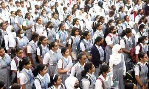 സി.​ബി.​എ​സ്.​ഇ; മി​ന്നും വി​ജ​യ​വു​മാ​യി ഇ​ന്ത്യ​ൻ സ്കൂ​ളു​ക​ൾ