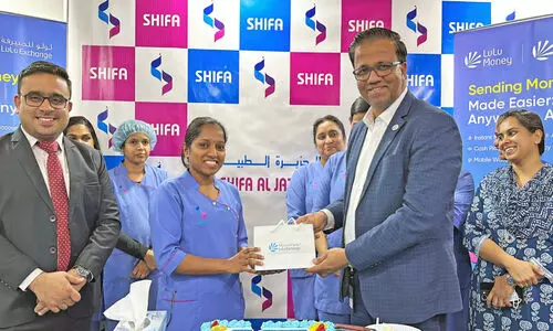 ലു​ലു എ​ക്സ്ചേ​ഞ്ച്- ശി​ഫ അ​ൽ ജ​സീ​റ ന​ഴ്‌​സ​സ് ദി​നാ​ഘോ​ഷം