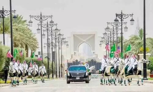 അ​ൽ യ​മാ​മ കൊ​ട്ടാ​ര​ത്തി​ൽ ഉ​ജ്ജ്വ​ല സ്വീ​ക​ര​ണം