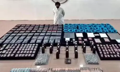 ലി​റി​ക്ക കാ​പ്സ്യൂ​ളു​ക​ളു​മാ​യി പ്ര​വാ​സി അ​റ​സ്റ്റി​ൽ