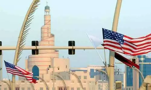 ട്രം​പി​നെ വ​ര​വേ​ൽ​ക്കാ​ൻ ഖ​ത്ത​ർ