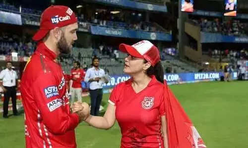 ഒരു പുരുഷ ഉടമ ആയിരുന്നുവെങ്കിൽ ഇങ്ങനെ ചോദിക്കുമോ? മാക്സ് വെല്ലിനെ ചേർത്ത് ചോദ്യം ചോദിച്ചയാൾക്ക് പ്രീതി സിന്‍റയുടെ കിടിലൻ മറുപടി