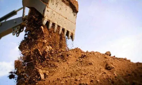 ചർച്ചിന്റെ സ്ഥലത്തെ മണ്ണ് ഖനനം: വൈദികർക്കെതിരെ വിജിലൻസ് അന്വേഷണം