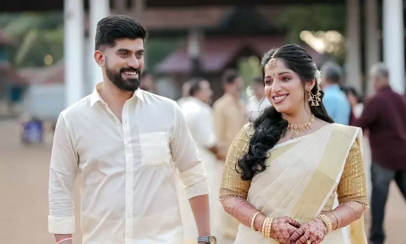 നടി കാവ്യ സുരേഷ് വിവാഹിതയായി