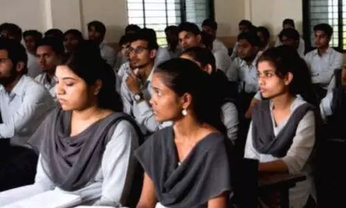 പ്ല​സ് വ​ൺ അഡ്മിഷൻ; മലപ്പുറത്ത് ആ​ദ്യ​ദി​നം അ​പേ​ക്ഷ ന​ൽ​കി​യ​ത് 9,504 പേ​ർ