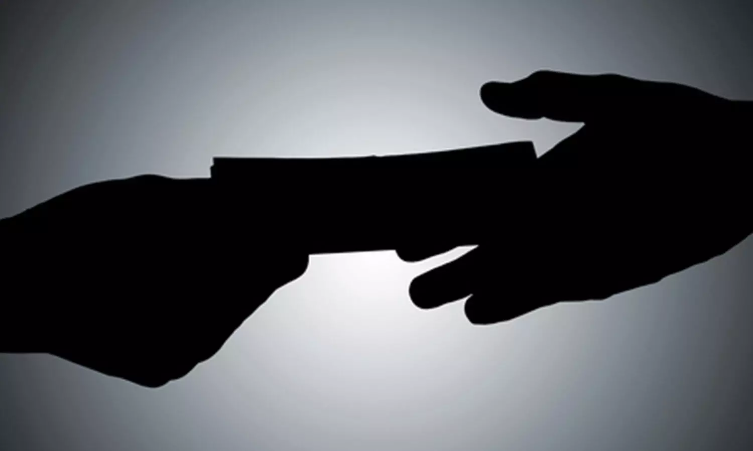 പി.എഫ് അക്കൗണ്ടിലെ തുക മാറിക്കൊടുക്കുന്നതിന് അധ്യാപികയിൽനിന്ന് ഒരു ലക്ഷം രൂപ കൈക്കൂലി; ഹെഡ് മാസ്റ്റർ പിടിയിൽ