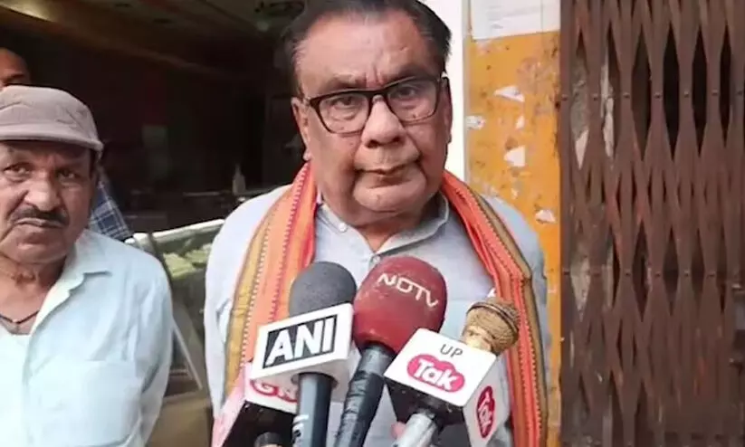 വിവാഹചടങ്ങിൽ ഡാൻസറെ കടന്നുപിടിച്ച് ചുംബിച്ചു; 70കാരനായ ബി.ജെ.പി നേതാവിനെതിരെ കേസ്