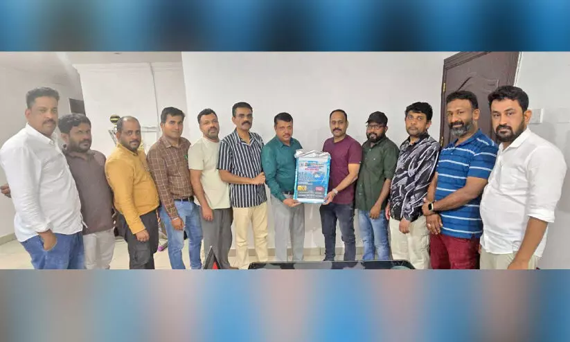 ബാ​ഡ്മി​ന്റ​ൺ പോസ്റ്റർ പ്ര​കാ​ശ​നം