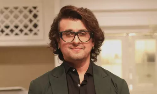 ക​ന്ന​ട വി​വാ​ദം: ഗാ​യ​ക​ൻ സോ​നു നി​ഗ​മി​നെ​തി​രാ​യ ന​ട​പ​ടി​ക്ക് സ്റ്റേ