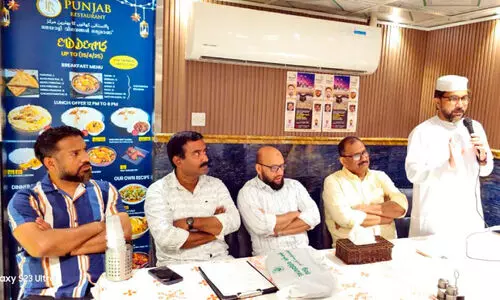 ഹാജിമാർക്ക് യാത്രയയപ്പ് നൽകി ഹാജിമാർക്ക് യാത്രയയപ്പ് നൽകി