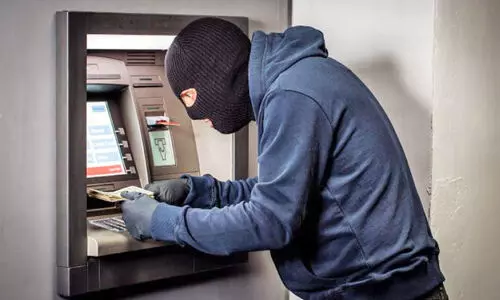 ബാ​ങ്ക് എ.​ടി.​എ​മ്മി​ൽ മോ​ഷ​ണ​ശ്ര​മം അ​ന്വേ​ഷ​ണം ആ​രം​ഭി​ച്ചു