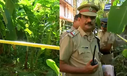 ‘നിലവിളി കേട്ടപ്പോൾ ഓടിവന്നു...കണ്ടത് തീകത്തുന്നത്’; തിരുവനന്തപുരത്ത് ആളൊഴിഞ്ഞ പറമ്പിൽ സ്ത്രീയുടെ മൃതദേഹം കത്തിക്കരിഞ്ഞ നിലയിൽ