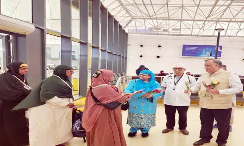 ഇ​ന്ത്യ​യി​ൽ​നി​ന്ന്​ അ​ര​ല​ക്ഷം ഹ​ജ്ജ്​ തീ​ർ​ഥാ​ട​ക​രെ​ത്തി