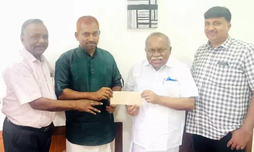 ശി​ഹാ​ബ് ത​ങ്ങ​ൾ ഹെ​ൽ​ത്ത് കെ​യ​ർ ട്ര​സ്​​റ്റി​ന് ജു​ബൈ​ൽ കെ.​എം.​സി.​സി ധ​ന​സ​ഹാ​യം ന​ൽ​കി