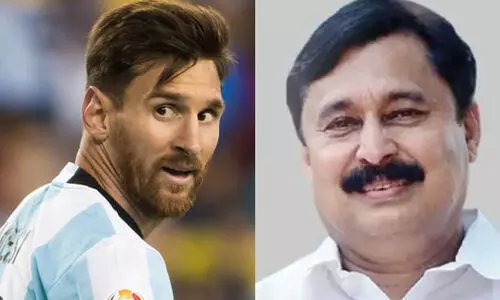 മി​സ്സാ​യ മെ​സ്സി: വാ​ച​ക​മ​ടി​യു​ടെ നാ​ൾ​വ​ഴി​ക​ൾ