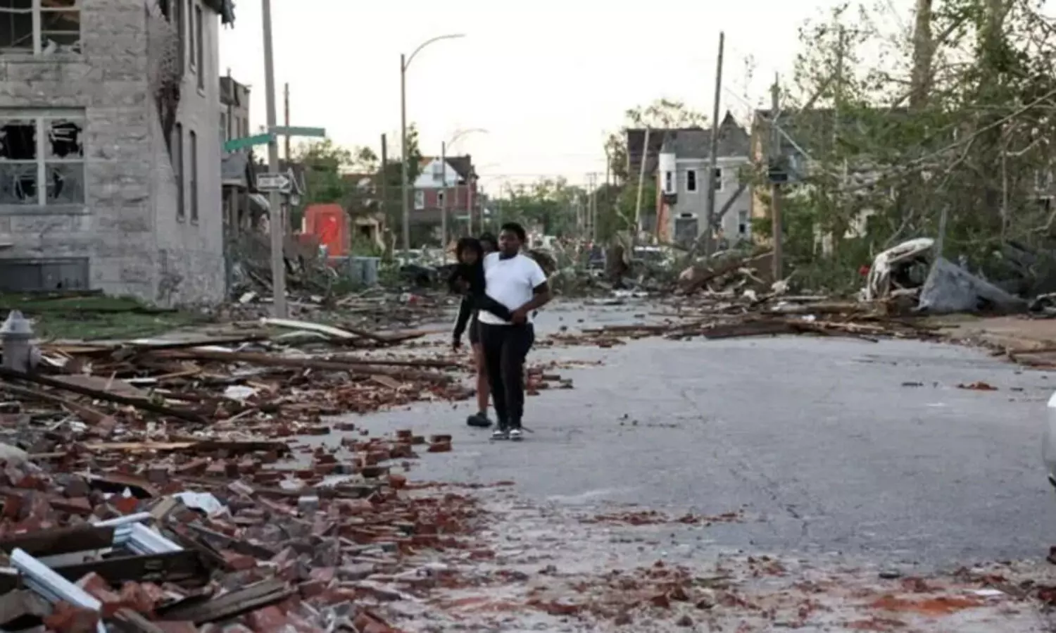 യു.എസ് സംസ്ഥാനങ്ങളിൽ ചുഴലിക്കാറ്റ്; പതിനാറ് മരണം
