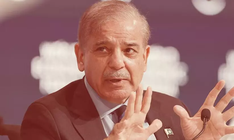 അസിം മുനീർ പുലർച്ചെ രണ്ടരക്ക് വിളിച്ച് ആക്രമണമുണ്ടായ വിവരം അറിയിച്ചു; ആ രാത്രി ഓർത്തെടുത്ത് ഷഹബാസ് ശരീഫ്