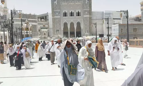 indian hajj pilgrims coming after friday prayer