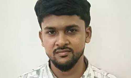 ഓൺലൈൻ ട്രേഡിങ്ങിൽ ലാഭം വാഗ്ദാനം ചെയ്ത് അധ്യാപകന്‍റെ 32 ലക്ഷം തട്ടി; യുവാവ് പിടിയിൽ