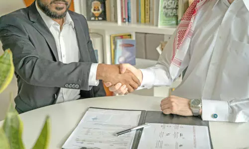 ബ​ഹ്റൈ​നി​ൽ ജോ​ലി ല​ഭി​ക്കാ​ൻ ക​മ്പ​നി​ക​ൾ ആ​വ​ശ്യ​പ്പെ​ടു​ന്ന പ​ത്തു ഗു​ണ​ങ്ങ​ൾ