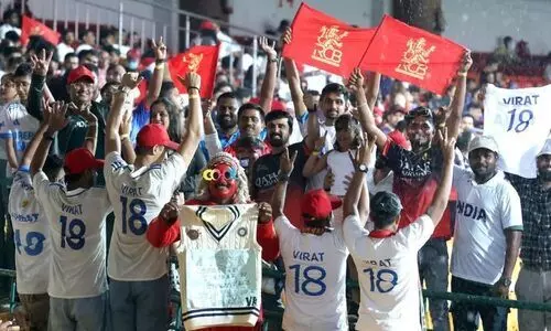 ബംഗളൂരുവിൽ മഴക്കളി; പ്ലേഓഫ് കാണാതെ കൊൽക്കത്ത പുറത്ത്