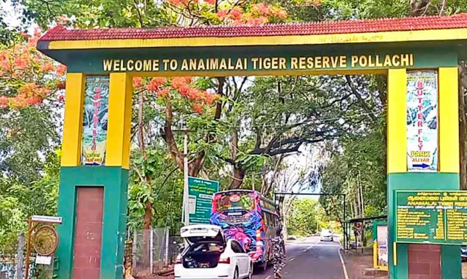 വാ​ൽ​പ്പാ​റ, പ​റ​മ്പി​ക്കു​ളം പ്ര​ധാ​ന ക​വാ​ട കേ​ന്ദ്ര​ങ്ങ​ളി​ൽ  അ​ത്യാ​ധു​നി​ക കാ​മ​റ​ക​ൾ സ്ഥാ​പി​ക്കാ​ൻ വ​നം​വ​കു​പ്പ്