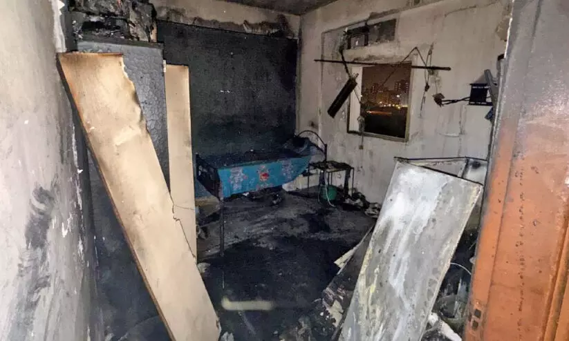 ഫ​ർ​വാ​നി​യ​യി​ലെ അ​പ്പാ​ർ​ട്മെ​ന്റി​ൽ തീ​പി​ടി​ത്തം