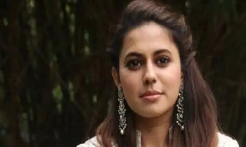 ന​ടി ര​ന്യ റാ​വു​വി​ന്റെ ജാ​മ്യ​ഹ​ര​ജി നീ​ട്ടി​വെ​ച്ചു