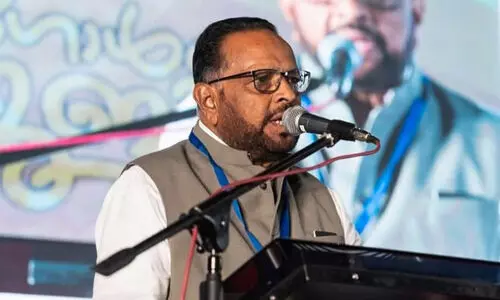 ധന്യ ജീവിതത്തിന്റെ ശുഭപര്യവസാനം ധന്യ ജീവിതത്തിന്റെ ശുഭപര്യവസാനം