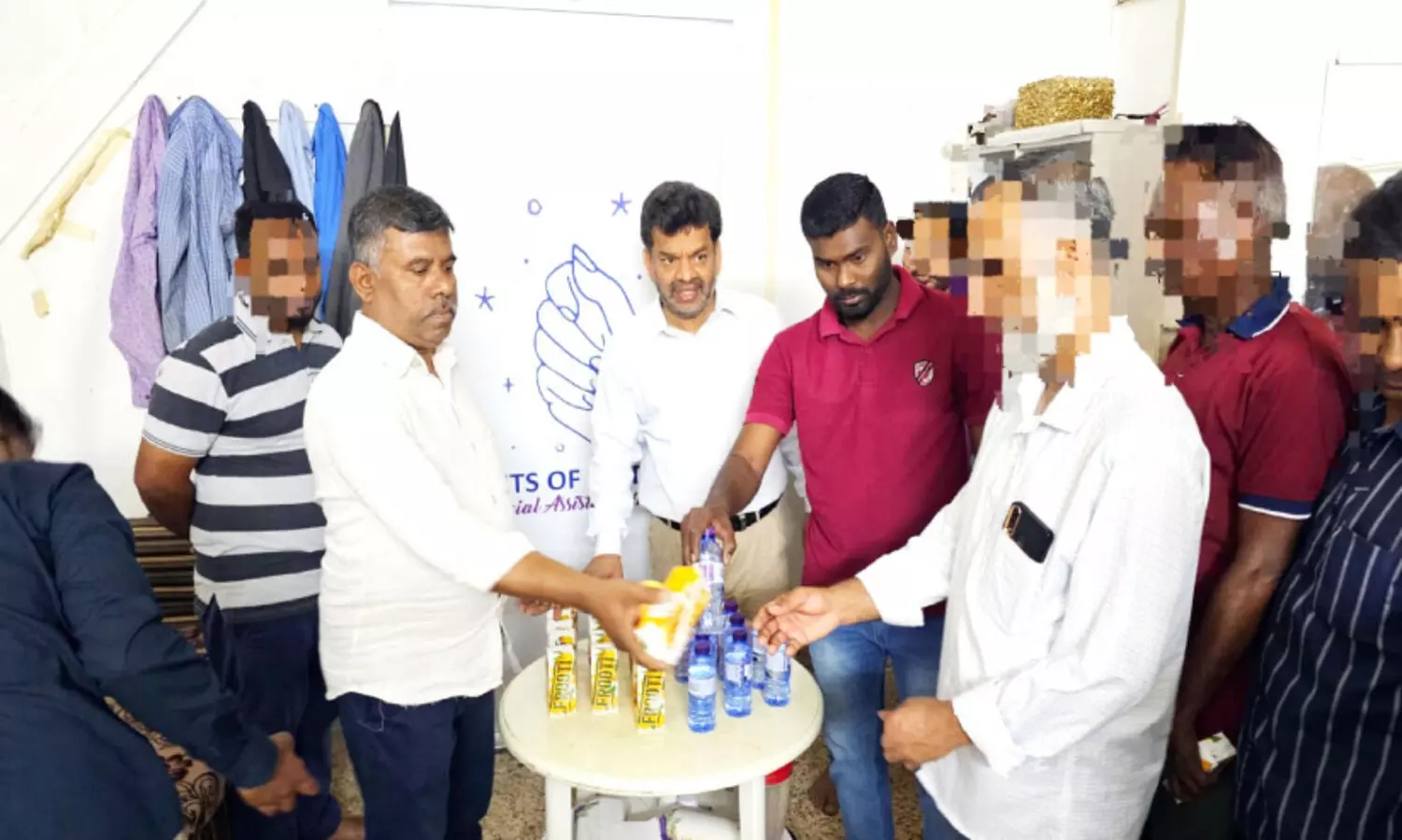 lights of kindness distributed food items