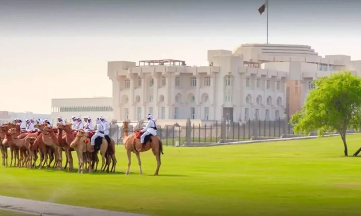 ഖത്തറിൽ പെരുന്നാൾ ഉൾപ്പെടെ ദേശീയ അവധി; മന്ത്രിസഭ തീരുമാനത്തിന് അമീറിന്റെ അംഗീകാരം