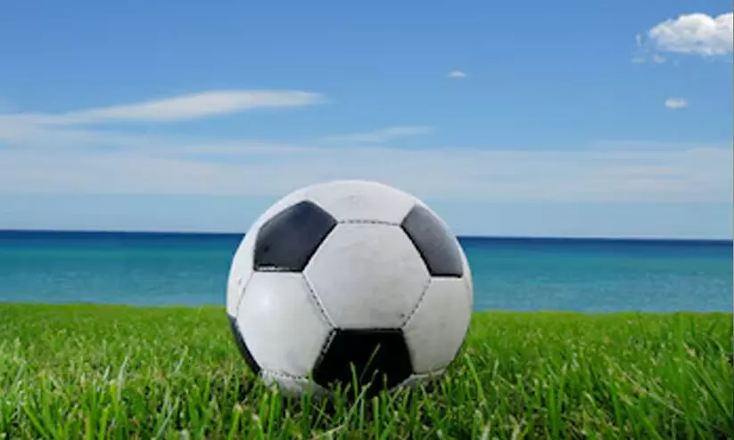 ഇന്റർകൊളീജിയറ്റ് ഫുട്ബാൾ തുടങ്ങി ഇന്റർകൊളീജിയറ്റ് ഫുട്ബാൾ തുടങ്ങി