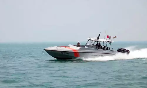 ക​ട​ലി​ൽ ര​ണ്ടി​ട​ത്ത്​ അ​പ​ക​ടം; 16 പേ​രെ ര​ക്ഷ​​പ്പെ​ടു​ത്തി