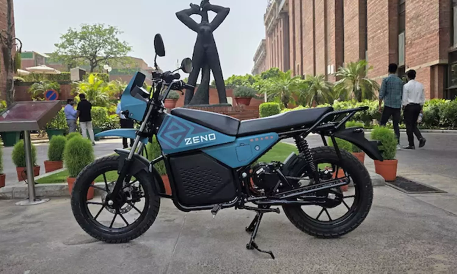 64,000 രൂപക്ക് ഇലക്ട്രിക് ബൈക്കുമായി സെനോ എമറ: അതും മൾട്ടി ചാർജിങ് സൗകര്യത്തോടെ