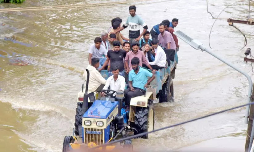 അ​ധി​കൃ​ത​ർ ക​ർ​മ​പ​ഥ​ത്തി​ലെ​ന്ന് ആ​ഭ്യ​ന്ത​ര​മ​ന്ത്രി; വി​മ​ർ​ശ​ന​ ശ​ര​വു​മാ​യി പ്ര​തി​പ​ക്ഷം