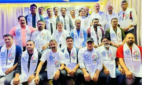 കെ.​കെ.​എം.​എ മാ​ഗ്നെ​റ്റ് -ലീ​ഗ​ൽ സെ​ൽ പ്ര​വ​ർ​ത്ത​ക​രെ ആ​ദ​രി​ച്ചു