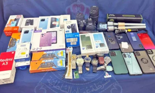 മോ​ഷ​ണം; ഇ​ന്ത്യ​ക്കാ​ര​നു​ൾ​പ്പെ​ടെ അ​ഞ്ചു​പേ​ർ അ​റ​സ്റ്റി​ൽ