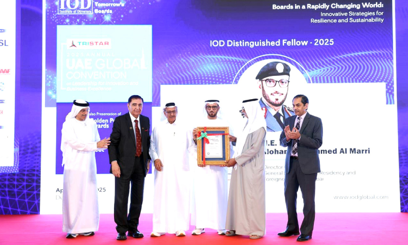 ജി.​ഡി.​ആ​ർ.​എ​ഫ്.​എ മേ​ധാ​വി​ക്ക്​ ഇ​ൻ​സ്റ്റി​റ്റ്യൂ​ട്ട്   ഓ​ഫ് ഡ​യ​റ​ക്ടേ​ഴ്സ്​ ഇ​ന്ത്യ​യു​ടെ ആ​ദ​രം