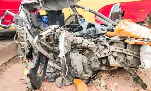 കരുവാറ്റ വാഹനാപകടം; മുത്തശ്ശിയുടെ ജീവനെടുത്തു,പോറലേൽക്കാതെ പിഞ്ചുകുഞ്ഞ്​