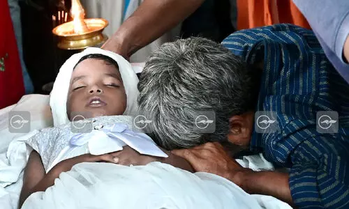 കണ്ണീരോർമയായി കല്യാണി...; നാ​ടി​ന്‍റെ ഓ​മ​ന​ക്ക് വിടയേകി ജനം