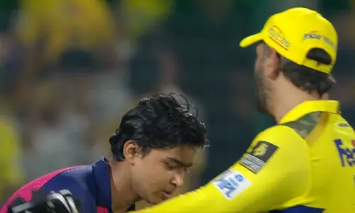 Vaibhav Suryavanshi Bows MS Dhoni